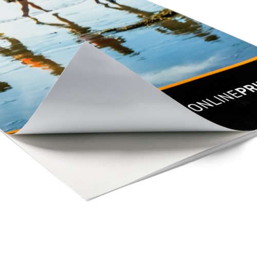 Pellicola adesiva bianca per interni ed esterni, forma liberamente selezionabile.